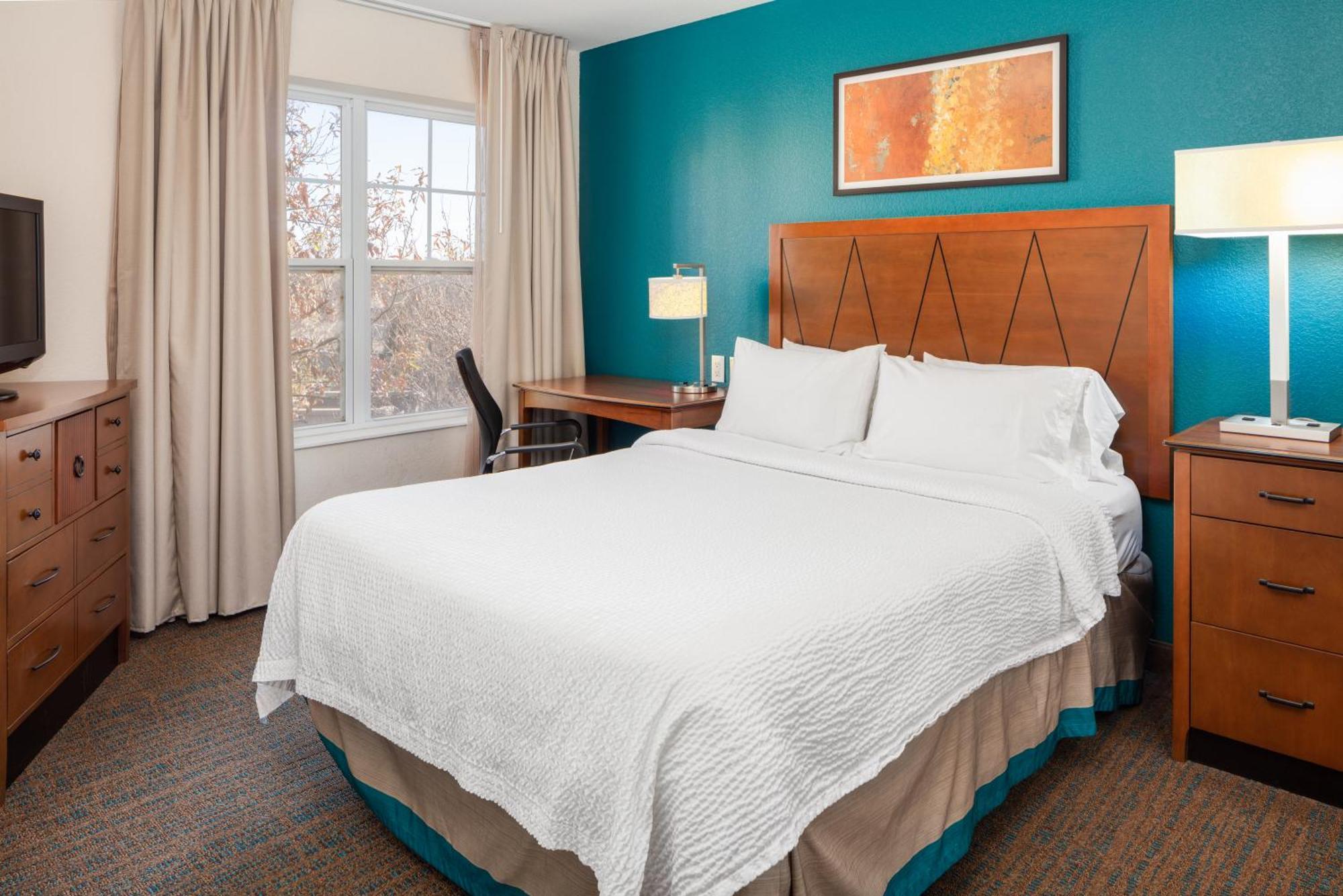 Residence Inn By Marriott Wichita East At Plazzio Exterior photo